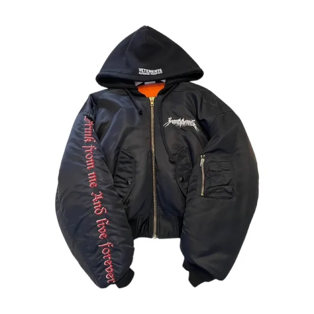 Бомбер Vetements Total Darkness
