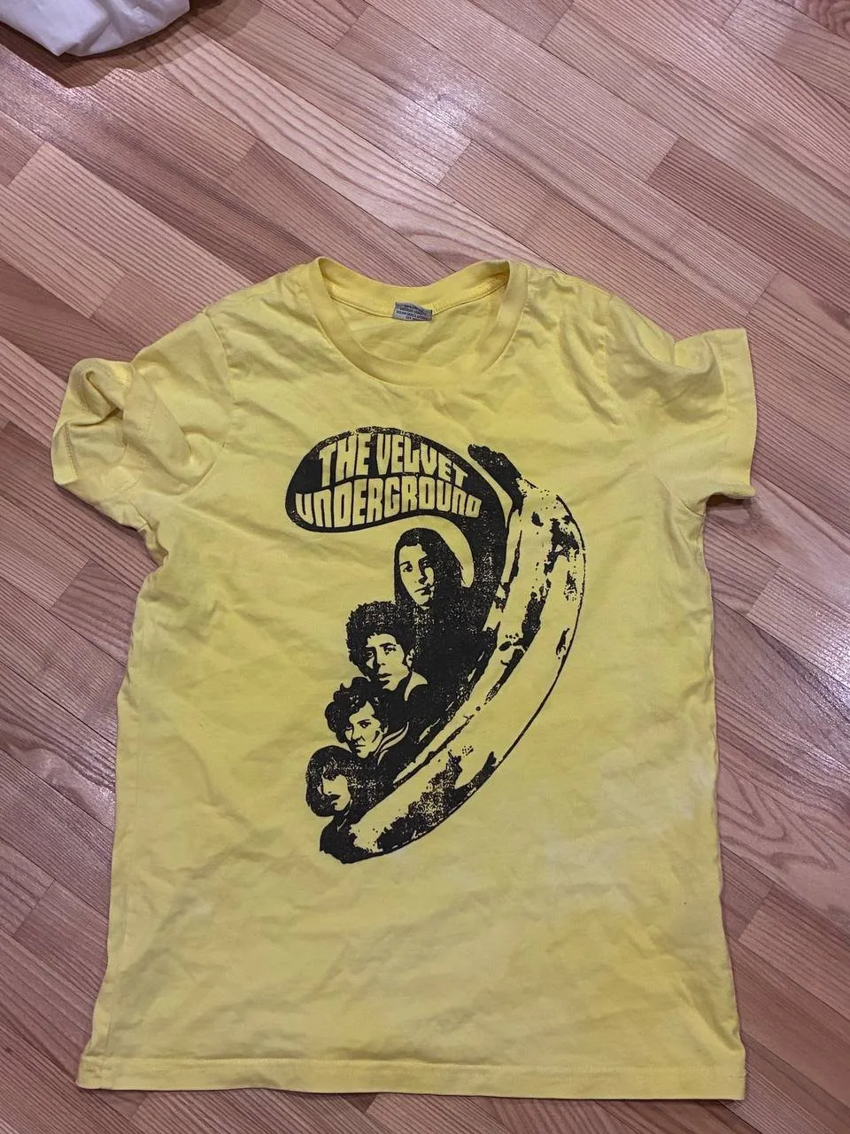Жёлтая футболка The Velvet Underground